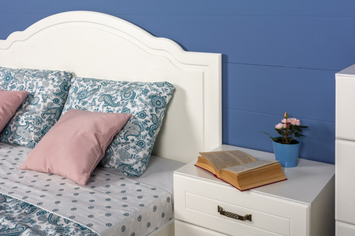 Ливерпуль Кровать 11.08 + основание + ножки + две Тумбы 08.146, ясень ваниль/белый