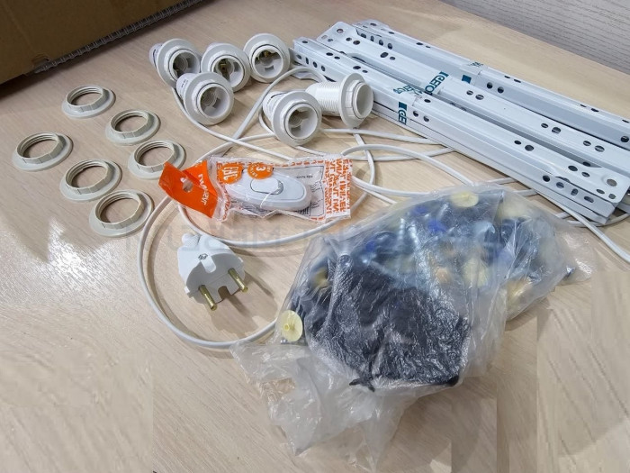 Стол косметический с подсветкой Сура, графит